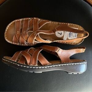 Naturalizer Craft Comfort Sandals, tan leather straps, slip on, size 7, NEW!